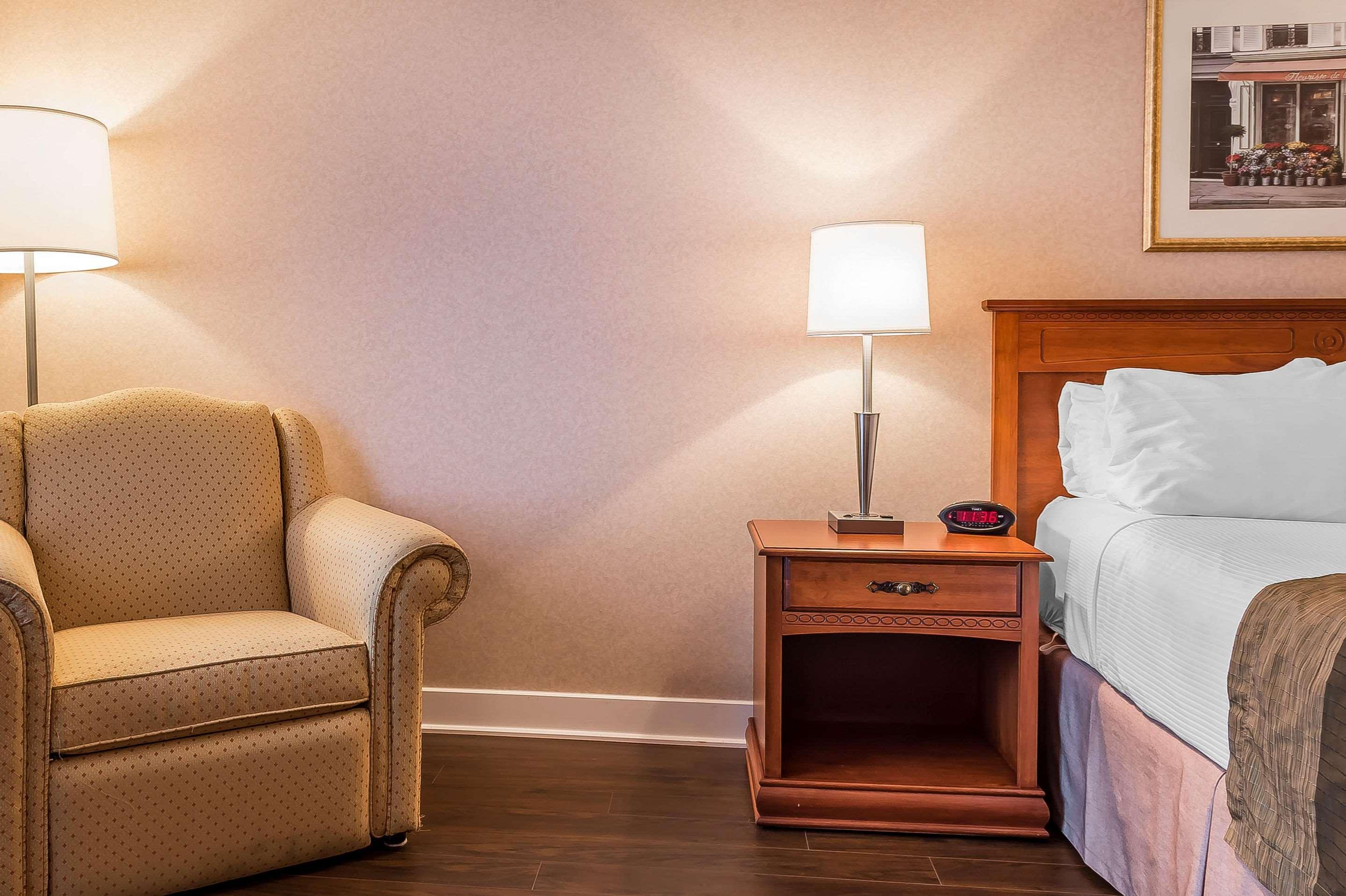 Quality Inn & Suites Hawkesbury Ngoại thất bức ảnh