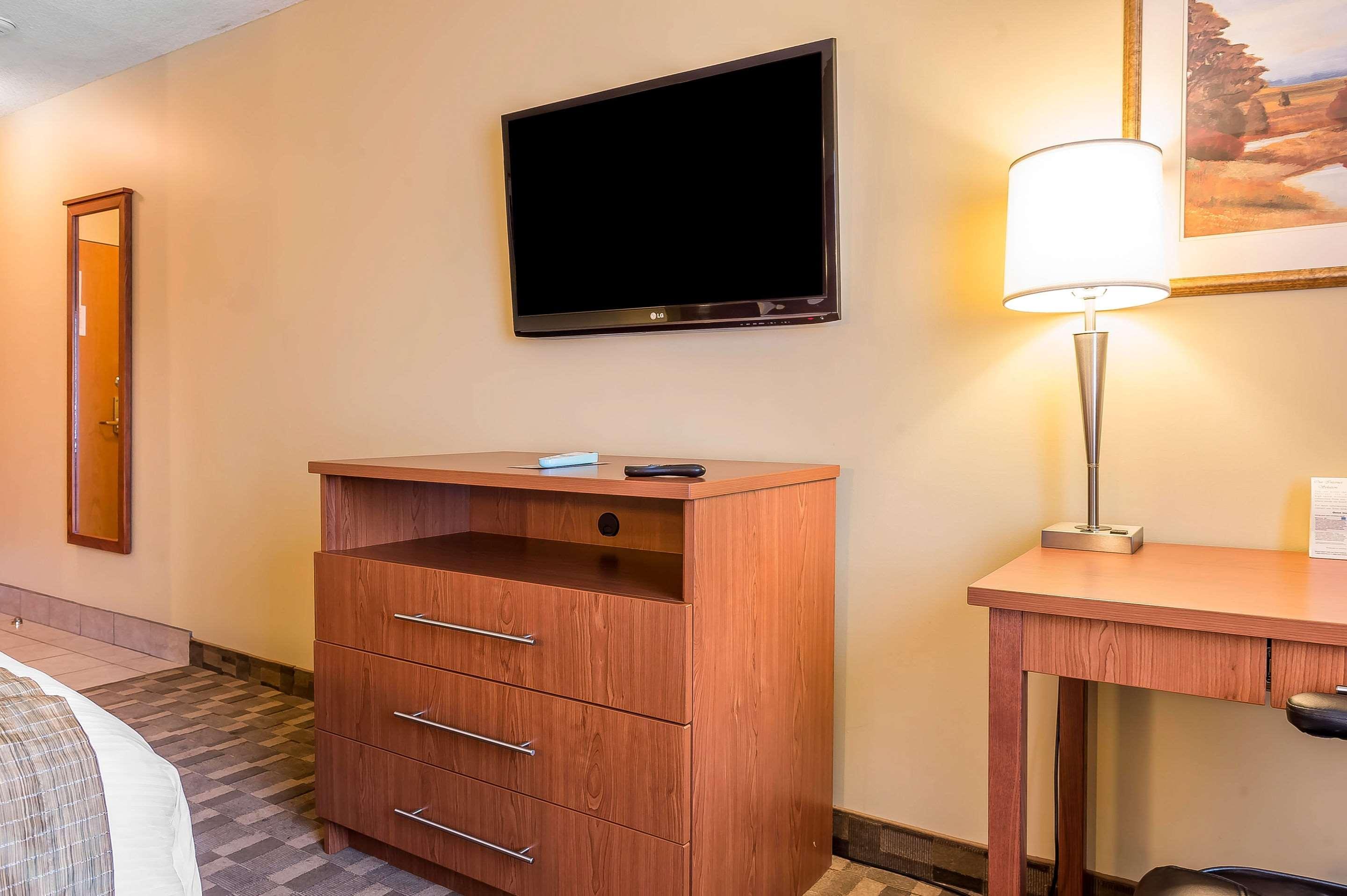 Quality Inn & Suites Hawkesbury Ngoại thất bức ảnh