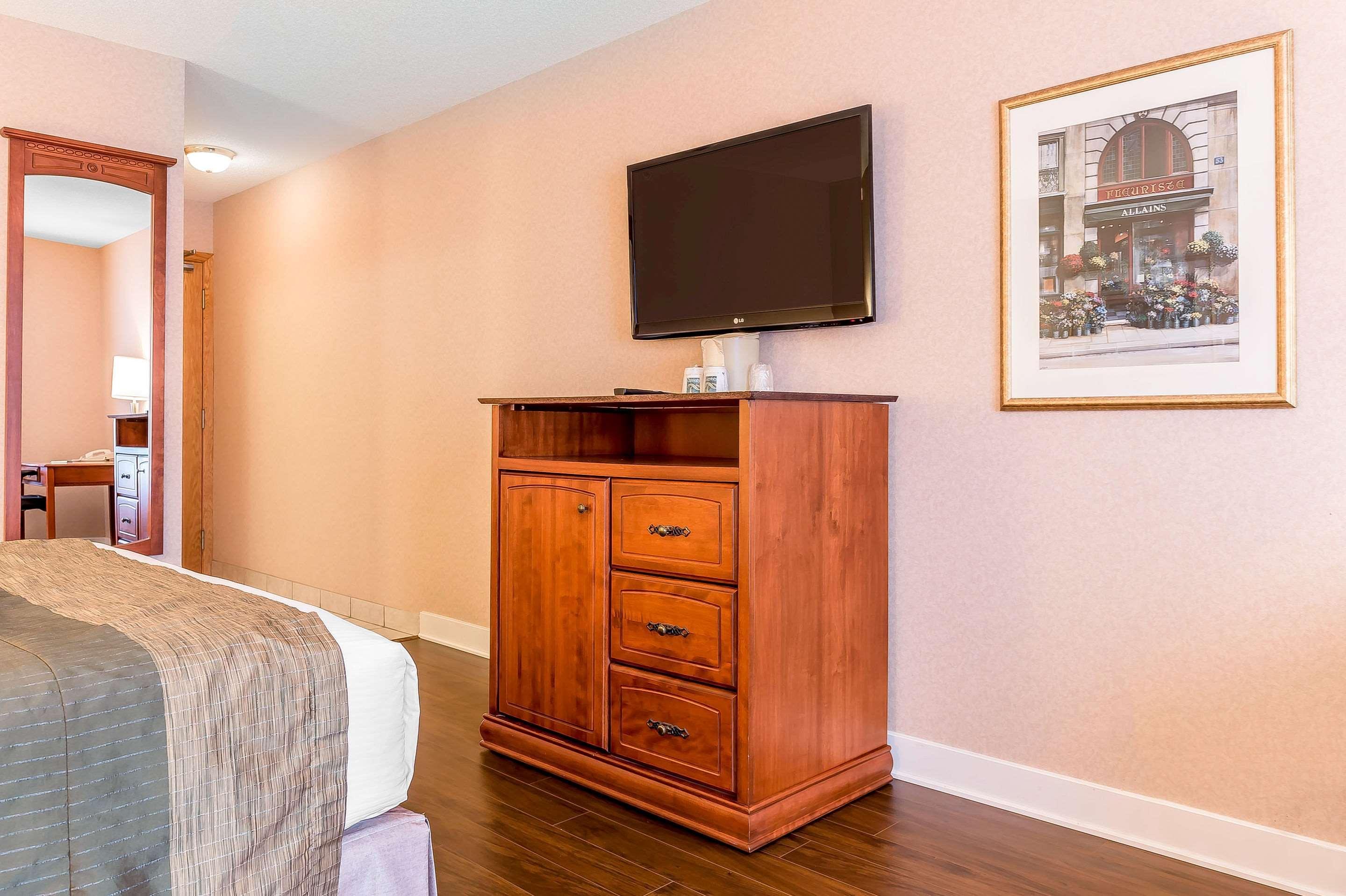 Quality Inn & Suites Hawkesbury Ngoại thất bức ảnh