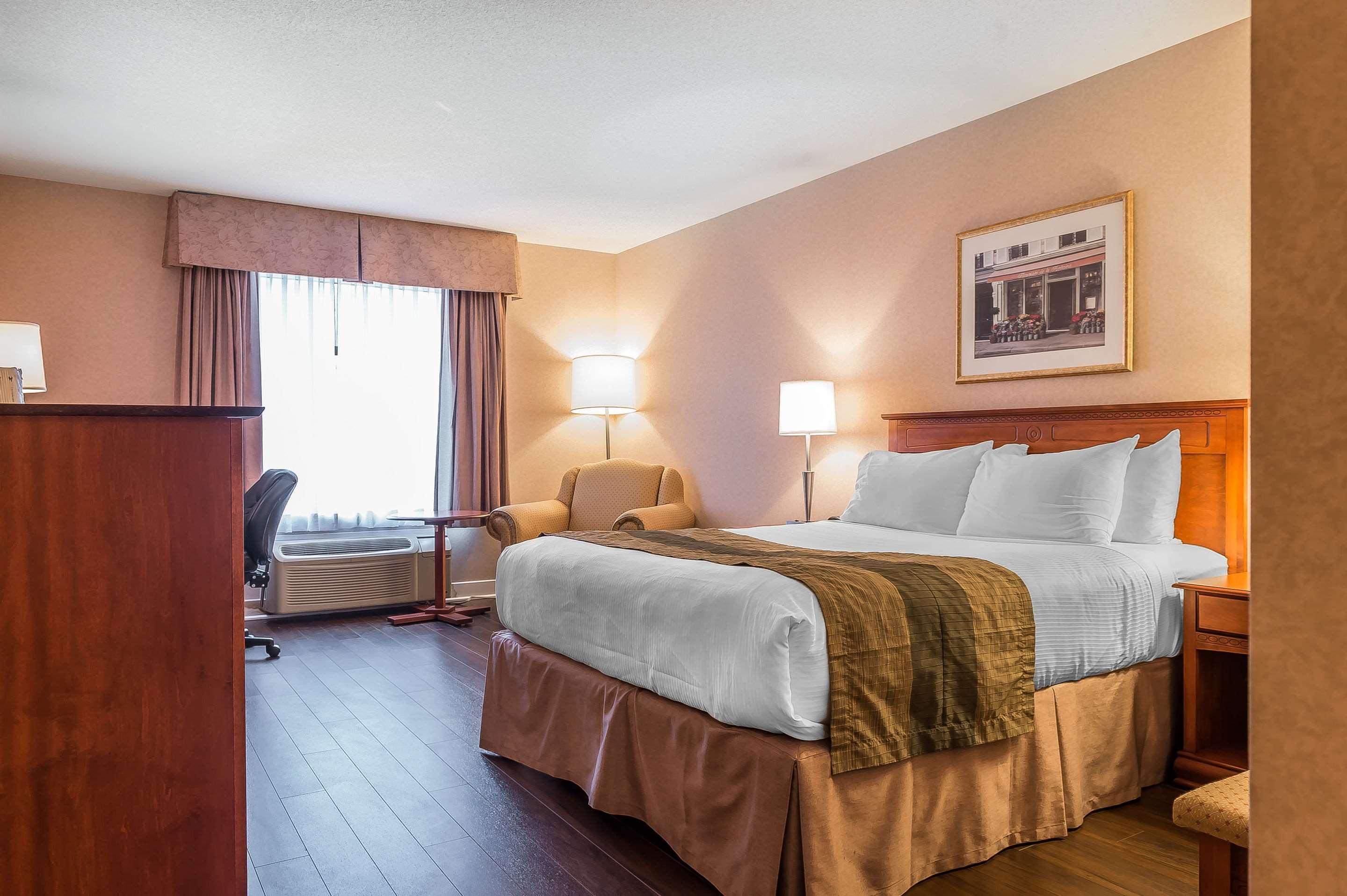 Quality Inn & Suites Hawkesbury Ngoại thất bức ảnh