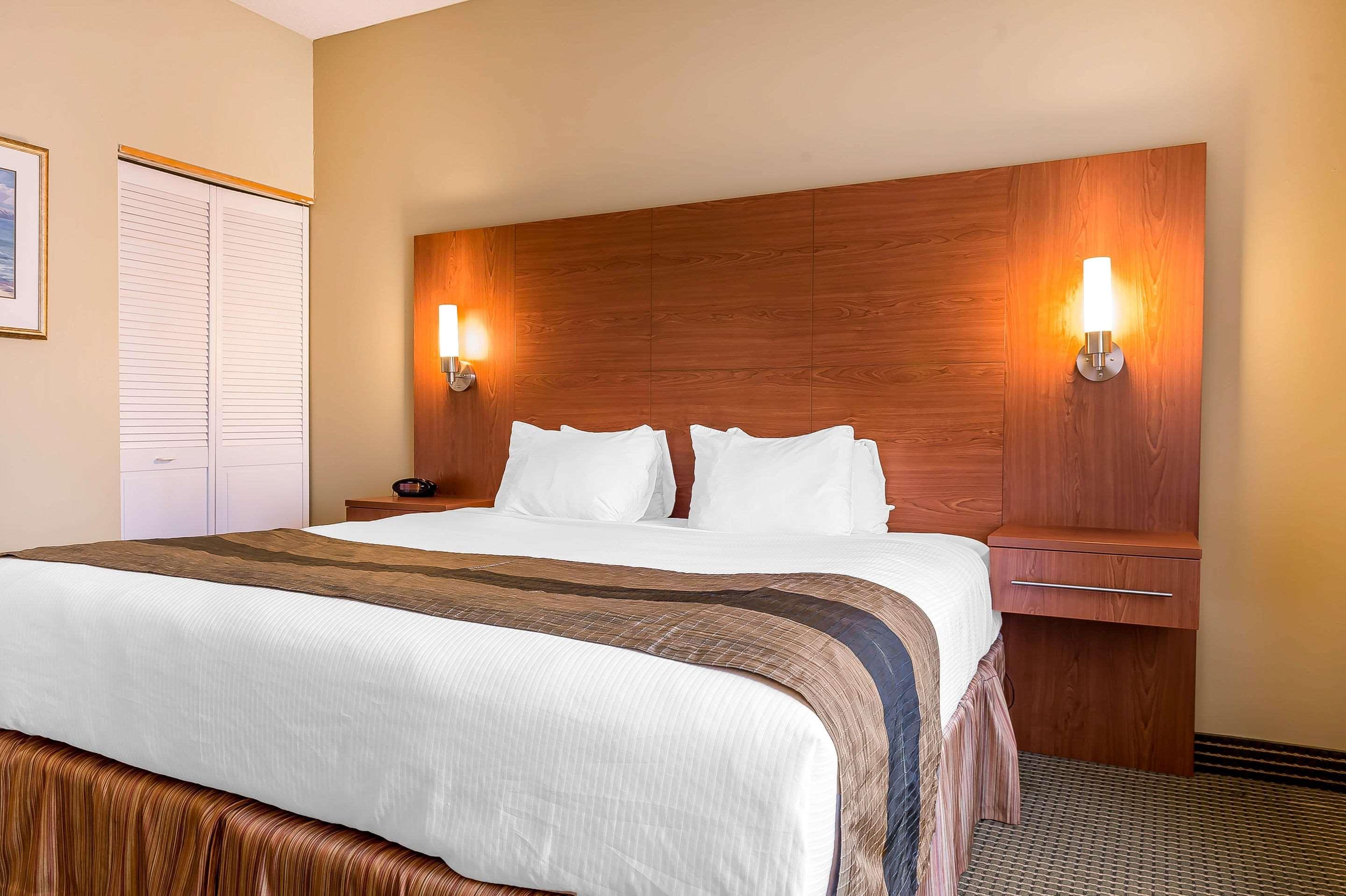 Quality Inn & Suites Hawkesbury Ngoại thất bức ảnh