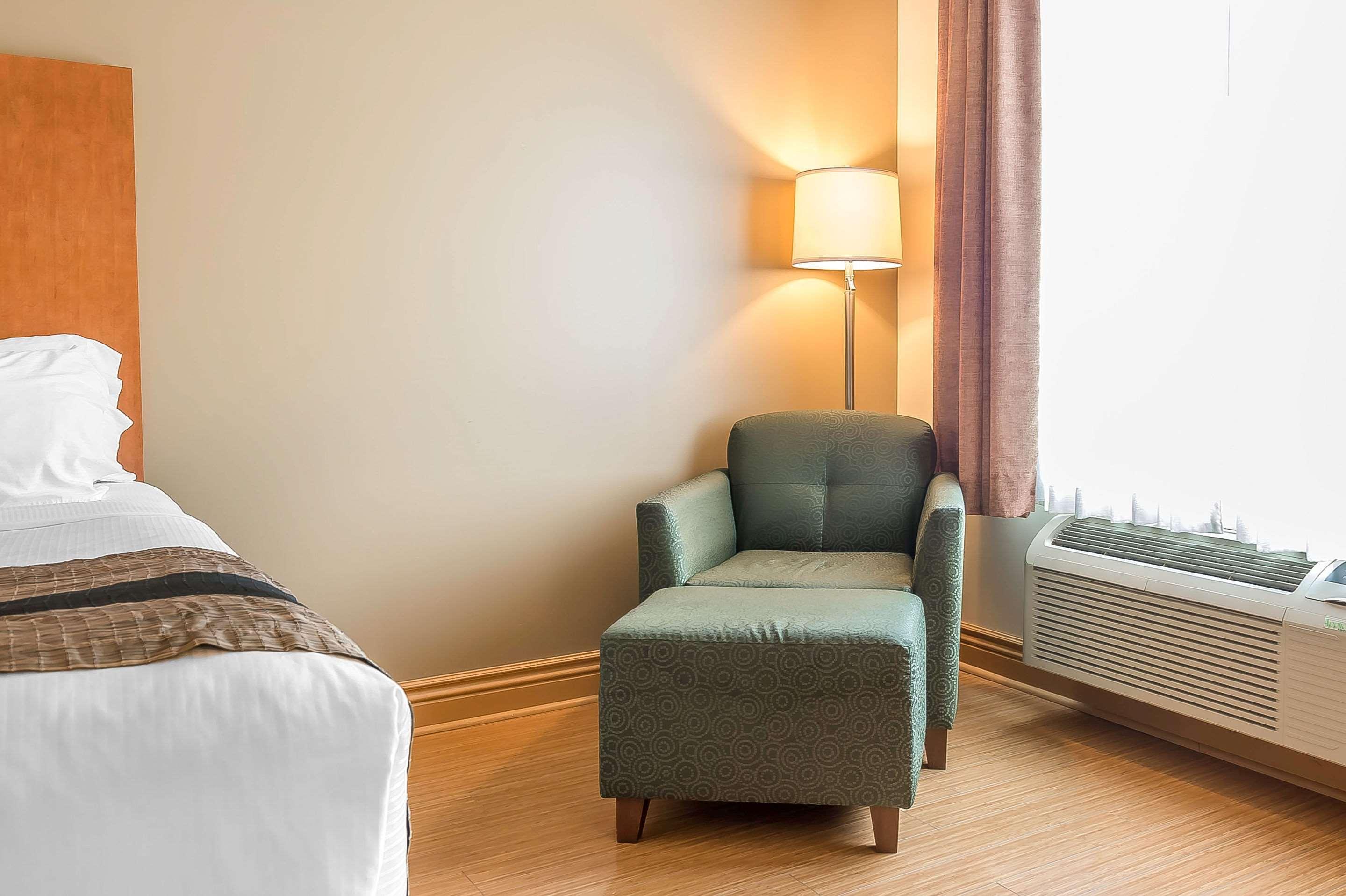 Quality Inn & Suites Hawkesbury Ngoại thất bức ảnh