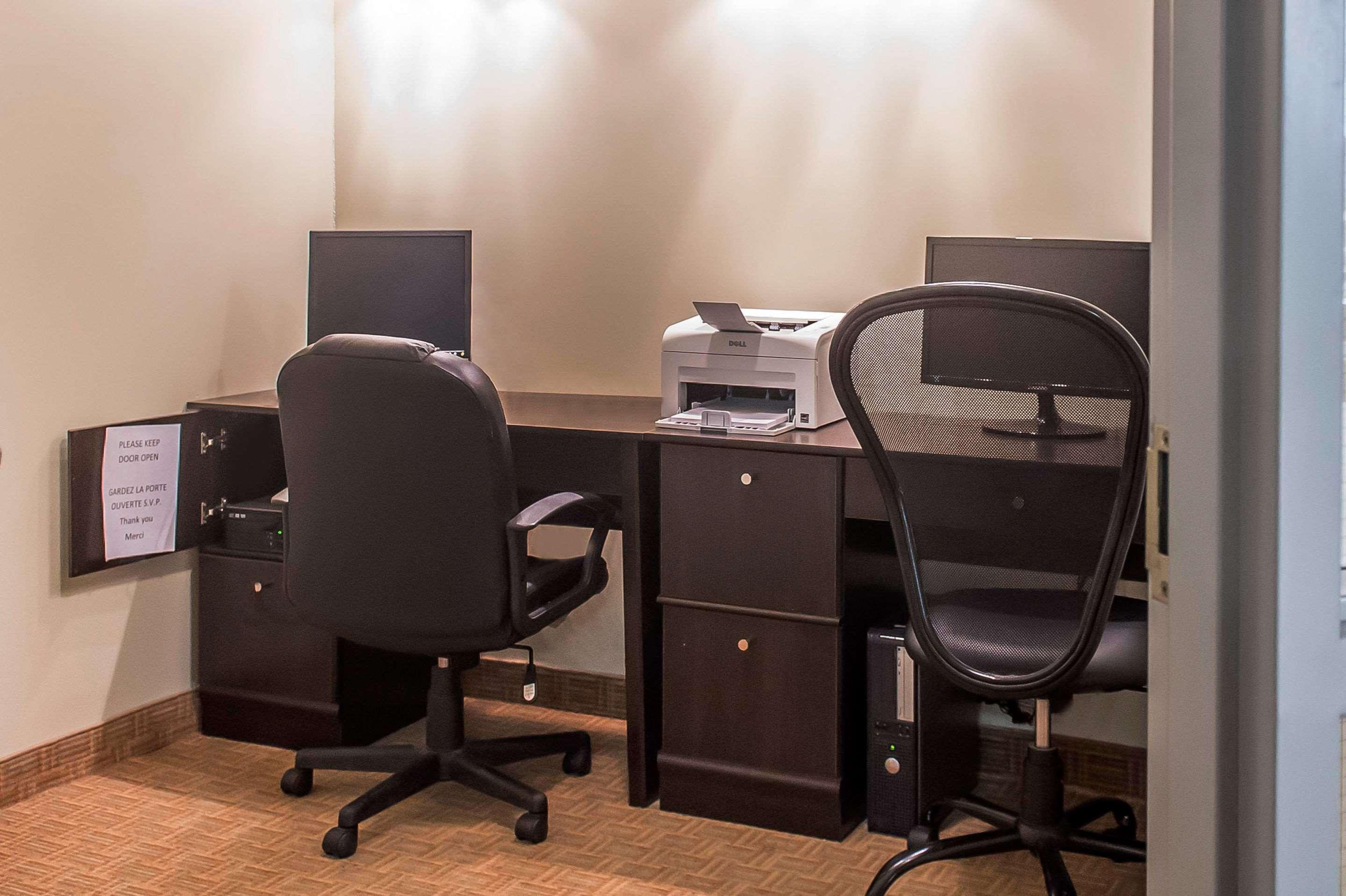 Quality Inn & Suites Hawkesbury Ngoại thất bức ảnh