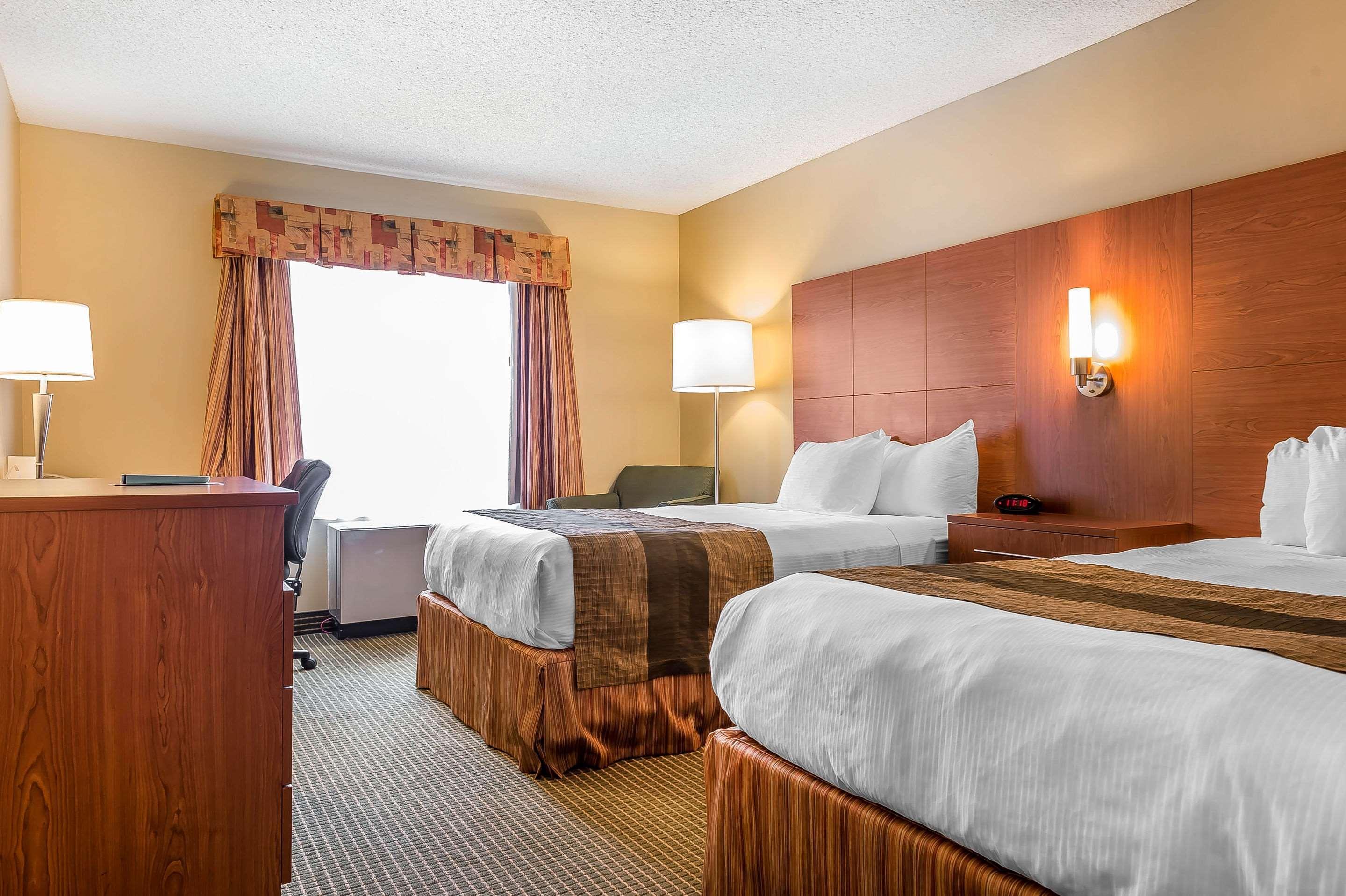 Quality Inn & Suites Hawkesbury Ngoại thất bức ảnh