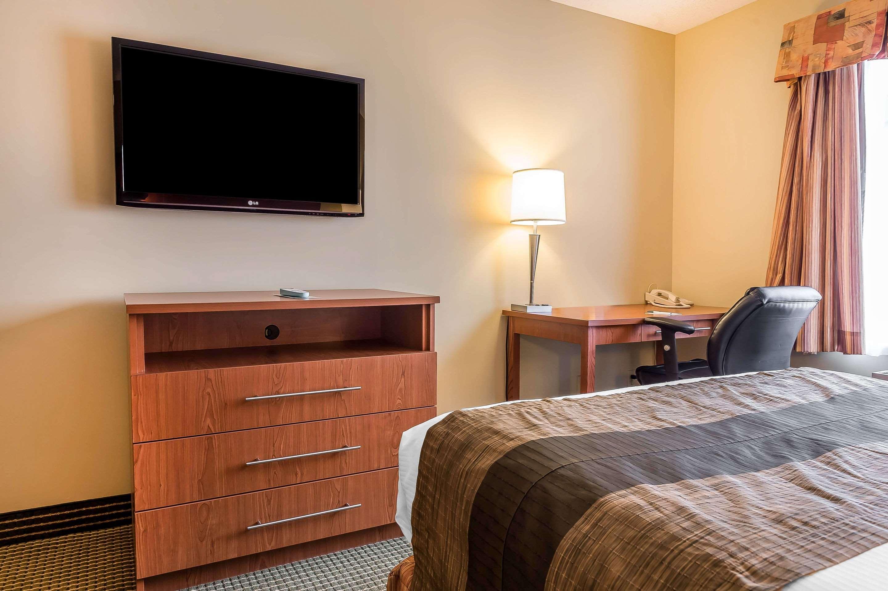 Quality Inn & Suites Hawkesbury Ngoại thất bức ảnh