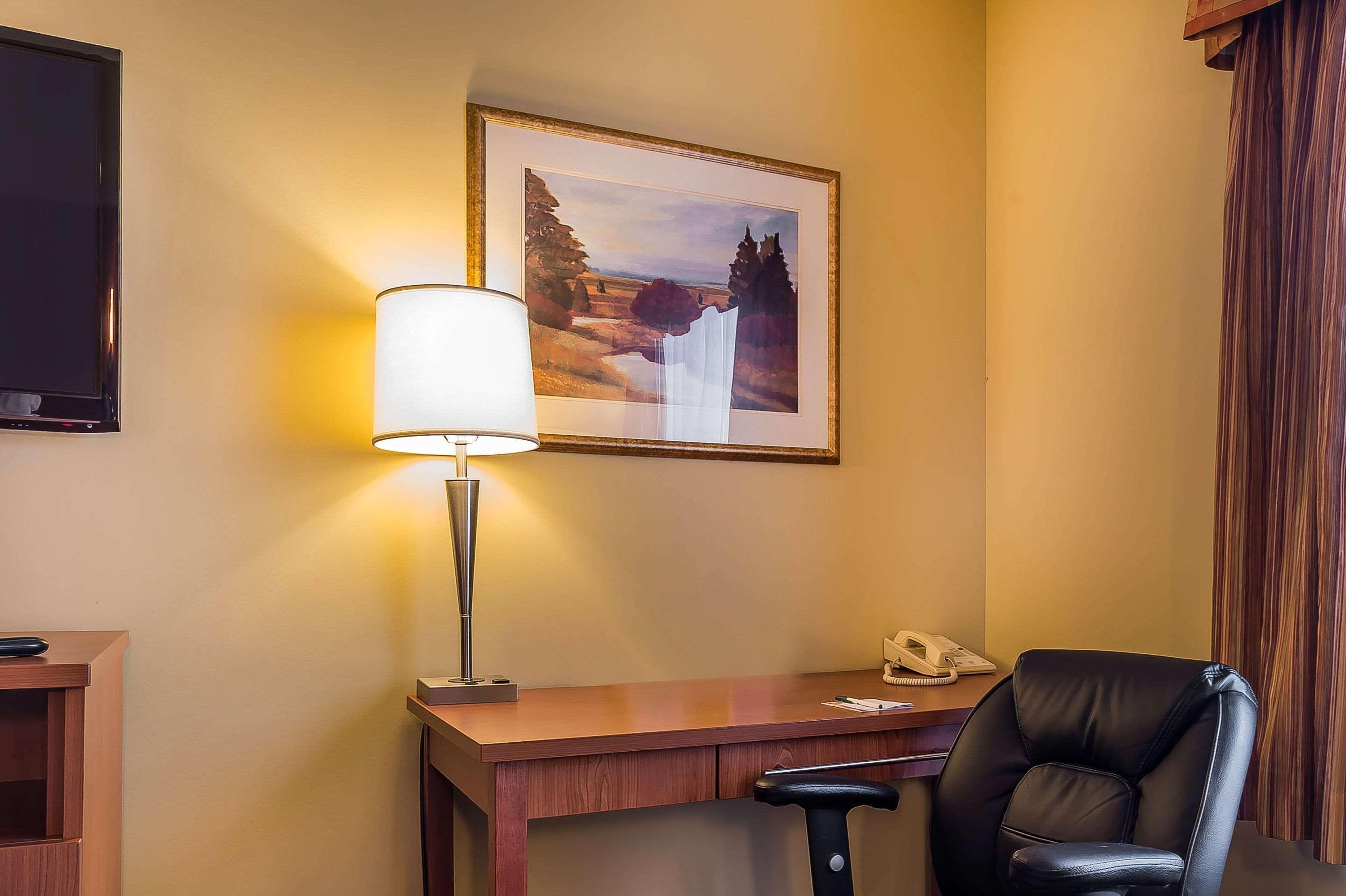 Quality Inn & Suites Hawkesbury Ngoại thất bức ảnh