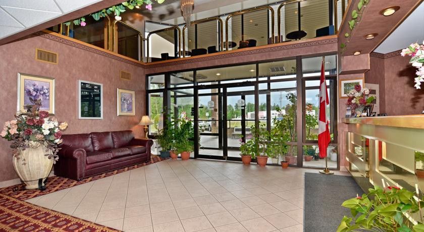 Quality Inn & Suites Hawkesbury Ngoại thất bức ảnh