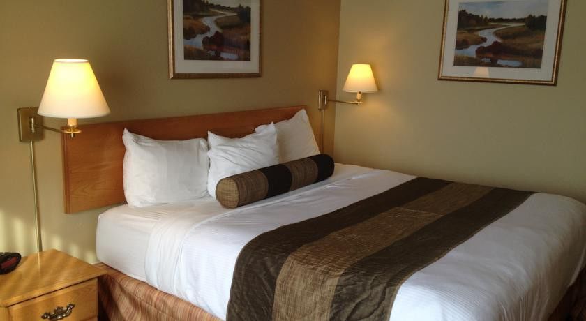 Quality Inn & Suites Hawkesbury Ngoại thất bức ảnh