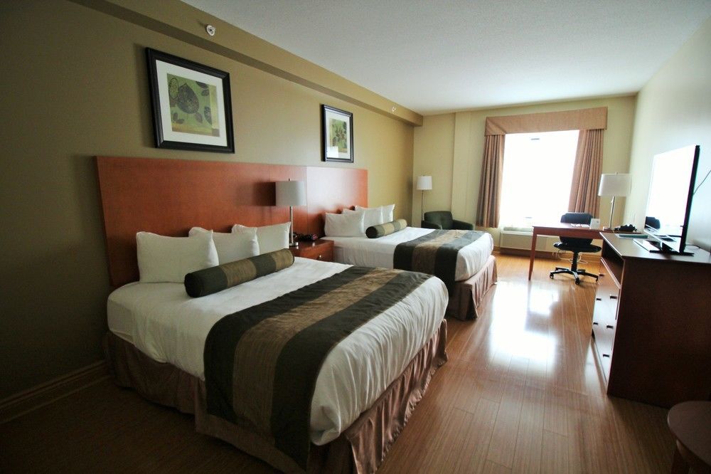 Quality Inn & Suites Hawkesbury Ngoại thất bức ảnh