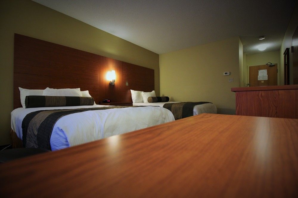 Quality Inn & Suites Hawkesbury Ngoại thất bức ảnh