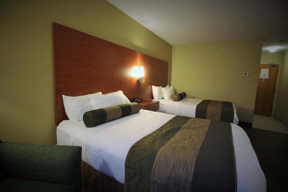 Quality Inn & Suites Hawkesbury Ngoại thất bức ảnh