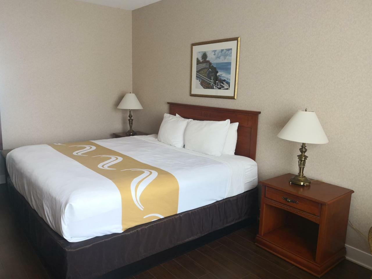 Quality Inn & Suites Hawkesbury Ngoại thất bức ảnh