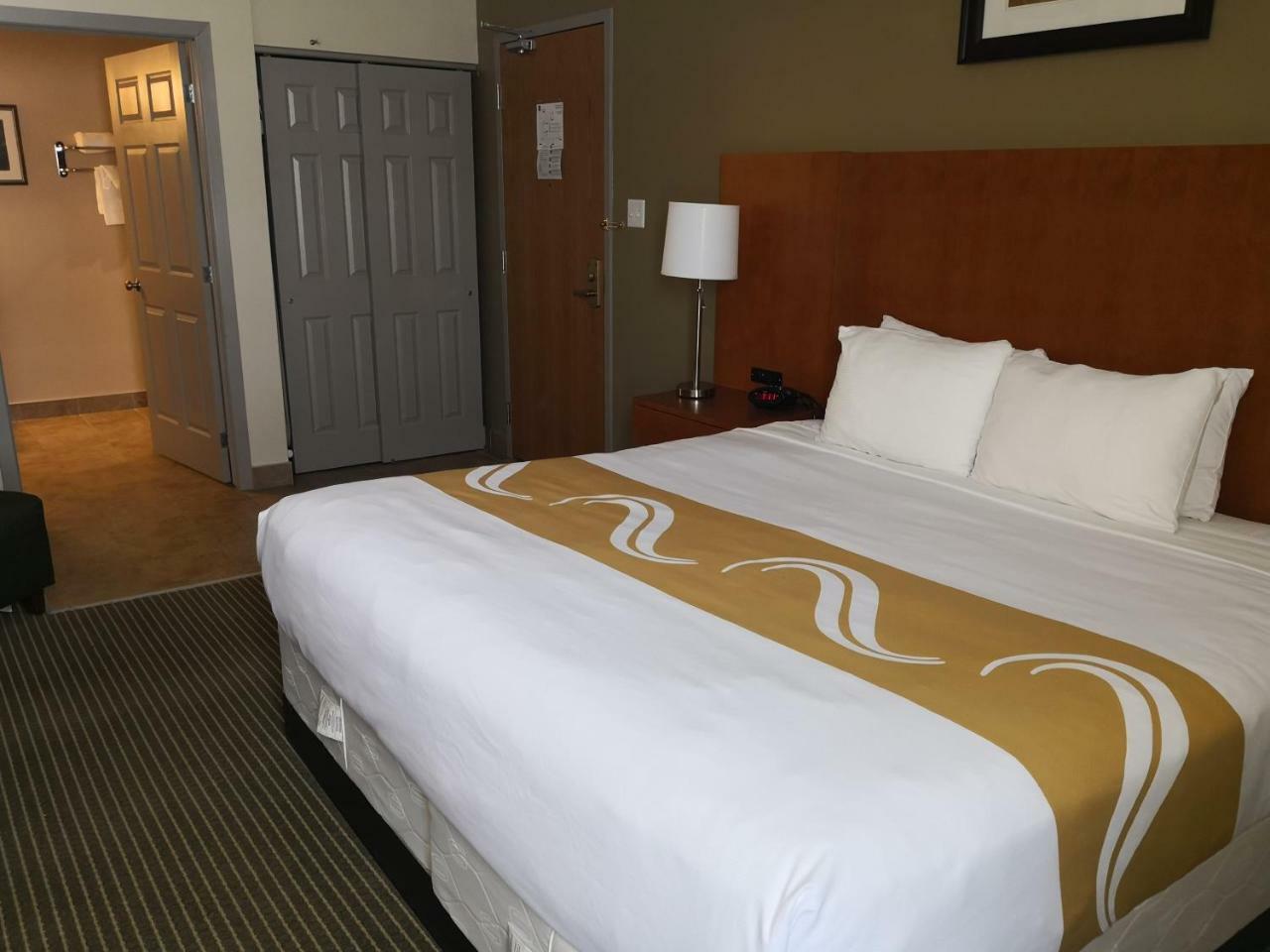 Quality Inn & Suites Hawkesbury Ngoại thất bức ảnh